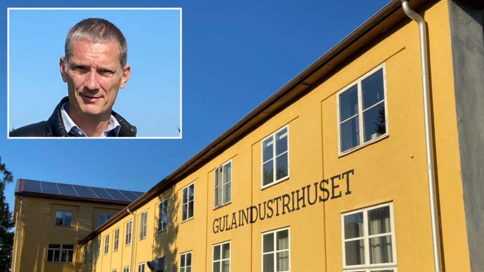Stallarholmsprofilen Magnus Eriksson är en av tre fastighetsägare för Gula industrihuset, där det förekommit en del ungdomsbus. Vid ett tillfälle vandaliserades stället och fastighetsägarna polisanmälde incidenten.