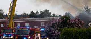 Garage revs för att rädda grannhus vid brand