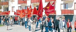 Demonstration i strålande sol