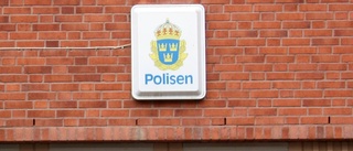 Smitningsolycka utanför polishuset