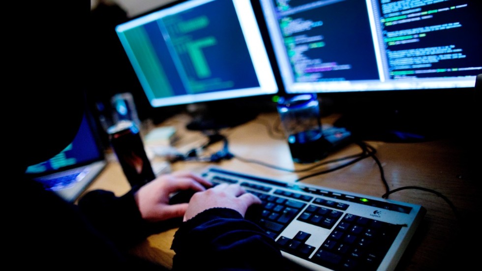 Riksrevisionen är kritisk mot arbetet för att förbättra cybersäkerheten, som inte bedöms vara effektivt. Arkivbild.