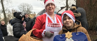 Fullt ös när julmarknaden gjorde comeback: "Jätteroligt"