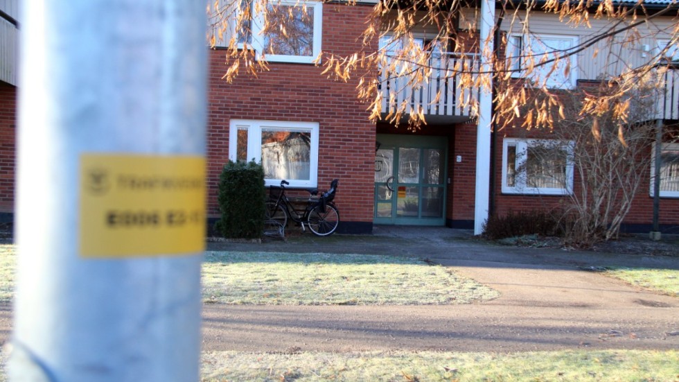 18 morfinampuller misstänks ha stulits från hemsjukvårdens lager i Kisa. "Vi hittar ingen annan logisk förklaring", konstaterar biträdande vård- och omsorgschef Eva Hulth.