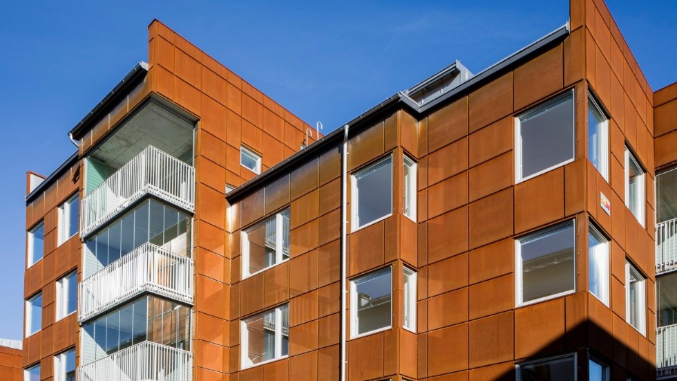 De senaste tre månaderna har priset på bostadsrätter sjunkit med 13,1 procent i Skellefteå och villor har sjunkit med 10,7 procent, enligt siffror från Svensk Mäklarstatistik. 