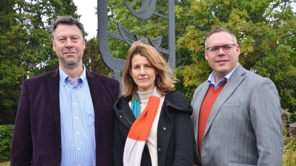 Johan Sandlund, Marlene Bernfalk och Daniel Portnoff är nöjda med delårsbokslutet, som fått bättre resultat än de räknat med.