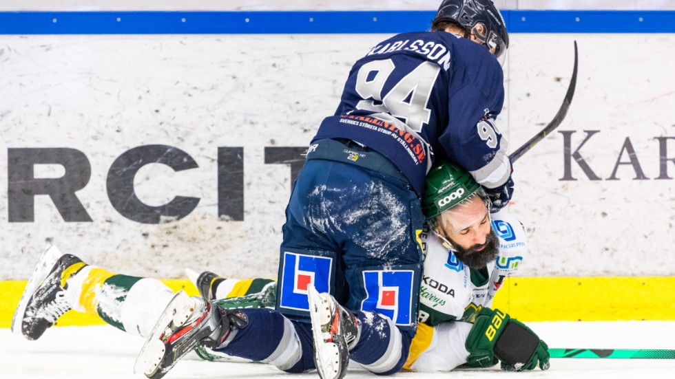 Linus Karlsson i BIK Karlskoga imponerade, men fick lämna isen som förlorare i fjärde matchen mellan BIK och Löven.