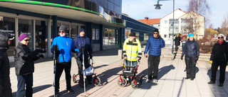 PRO Örnäset träffas och promenerar