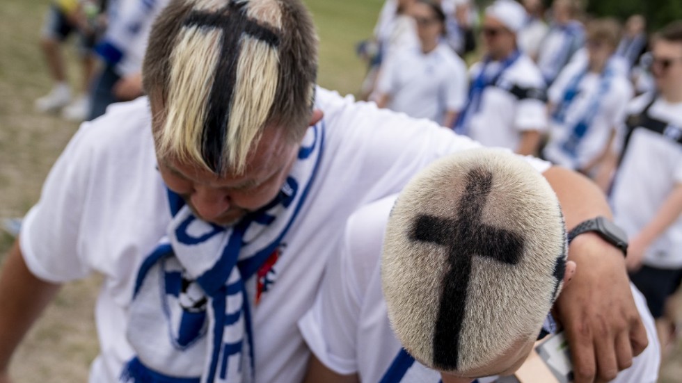 Finska fotbollsfans. Arkivbild.
