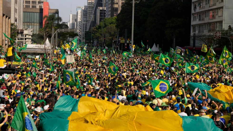 Bolsonaro-anhängare marscherar i São Paulo på tisdagen.