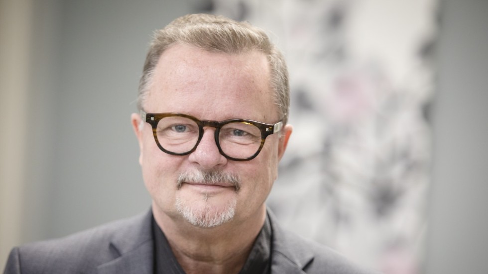 "Vi tänker att han kan vara en lämplig konsult", säger Roger Ljunggren (S), ordförande för KFAB. 