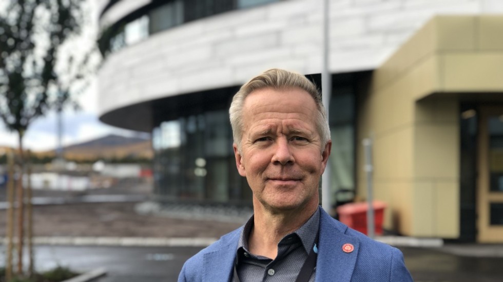 Mats Taaveniku, gruppledare (S), ifrågasätter att delegationsordningen ändras och efterlyser ett starkt motiv. 