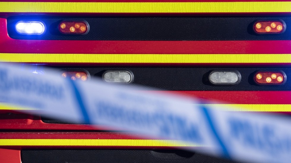 Polisen använde bland annat hundpatruller och helikopter, och tog hjälp av räddningstjänstens dykare för att söka i vattnet. Arkivbild.