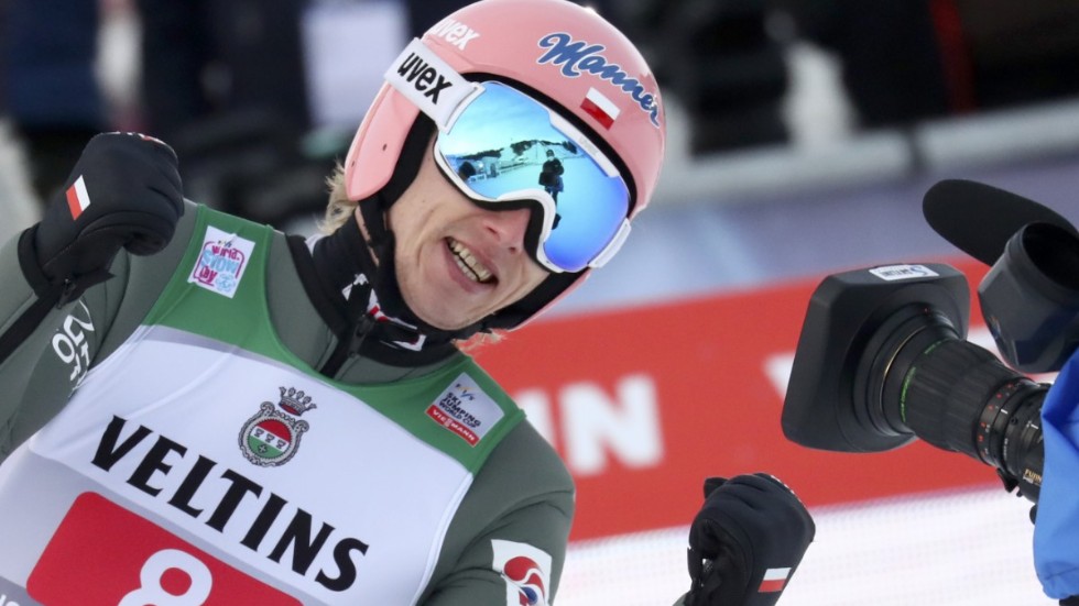 Polska Dawid Kubacki slog backrekord när han vann nyårshoppningen i Garmisch-Partenkirchen.