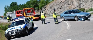 Trafikolycka vid Risingeavfarten