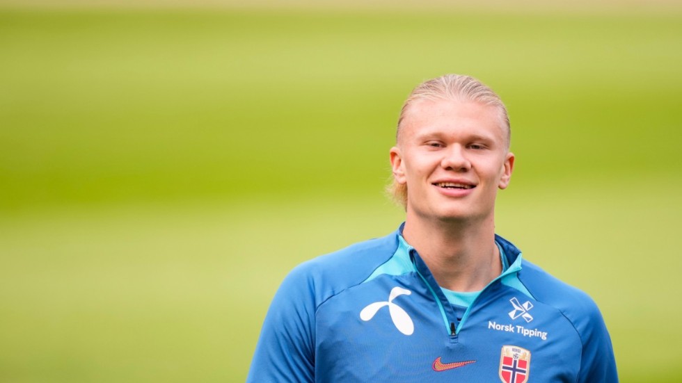 Erling Braut Haaland hyllas inför Slovenien–Norge.