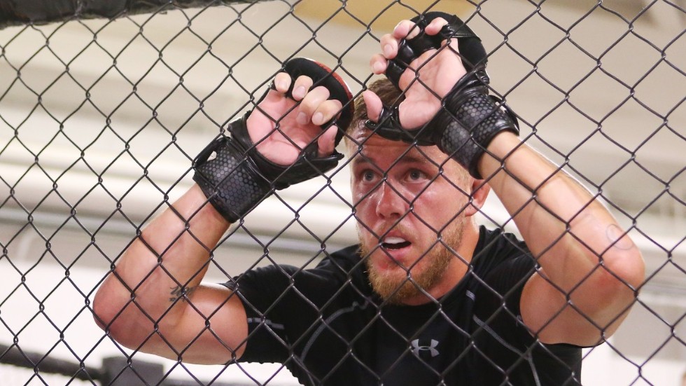 Daniel Karlsson åkte ur MMA-EM redan i den första ronden.