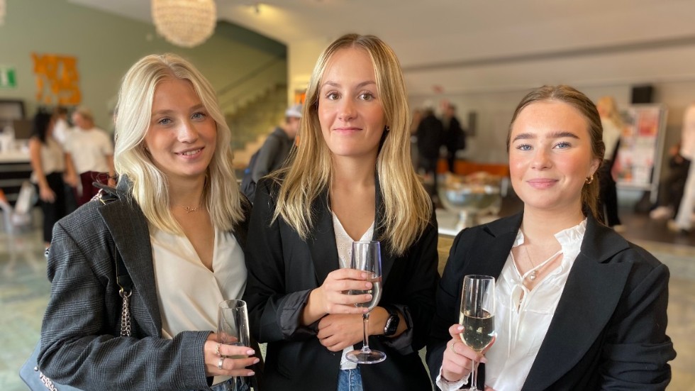 Gabriella Olsson, Tilda Andersson och Elsa Winell i Eget UF lyckades bäst med att sälja in sin affärsidé.