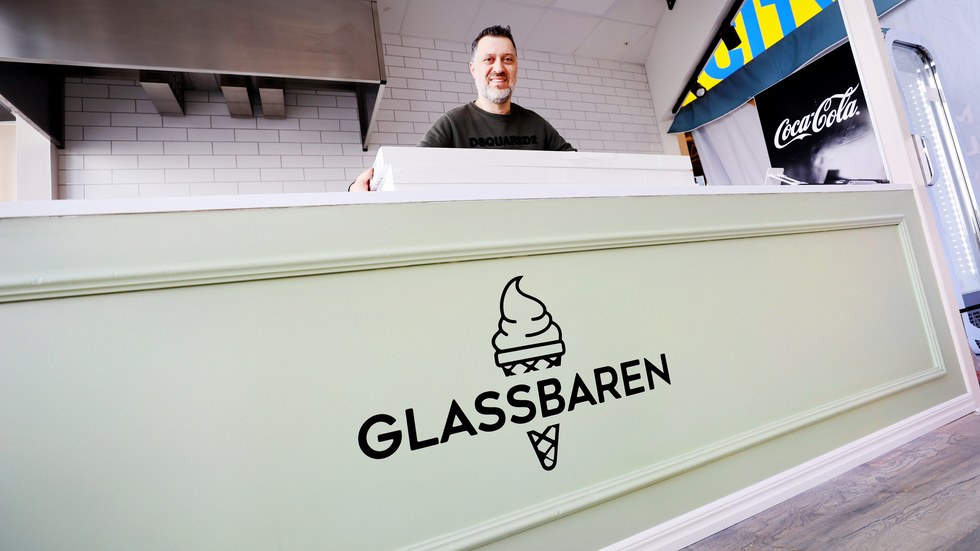 "Jag har alltid önskat att ha en glassbar och kände att det var dags. Ett tillfälle dök upp och då tog jag chansen, och på bästa tänkbara läget", säger Malek Dowm.