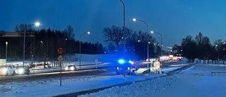 Polisen har åkt ut till flera platser efter larm höga smällar