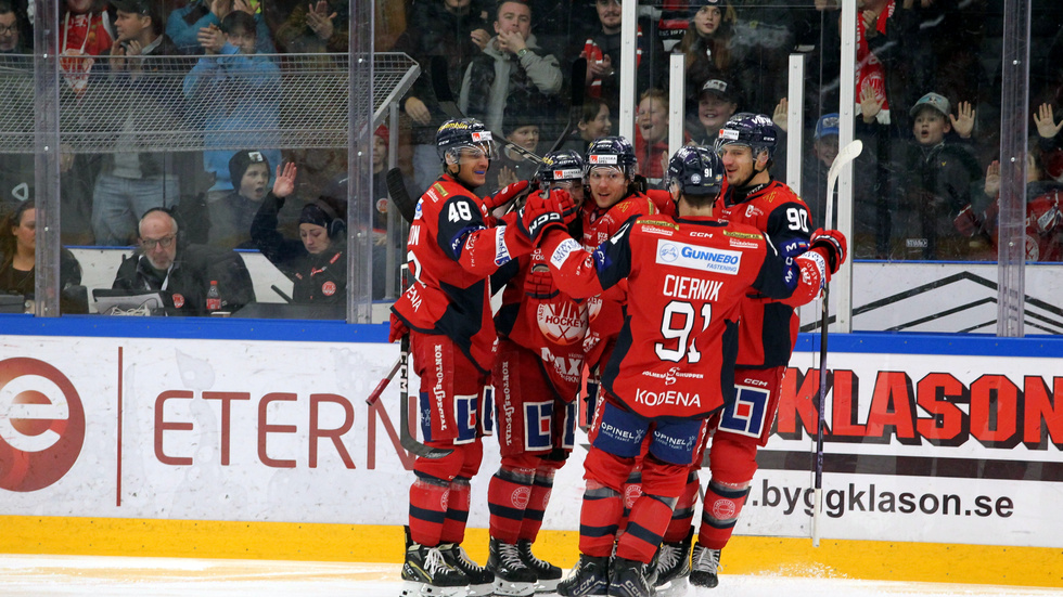 Västerviks IK tar emot AIK på onsdagskvällen.