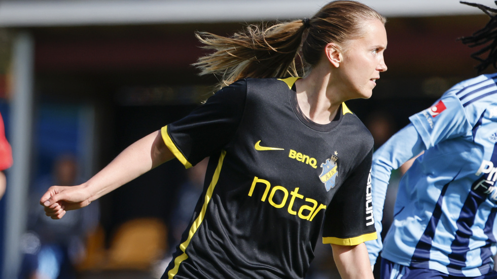 Adelisa Grabus, skyttedrottning i elitettan, har varit med och säkrat en plats i damallsvenskan nästa år. Arkivbild.