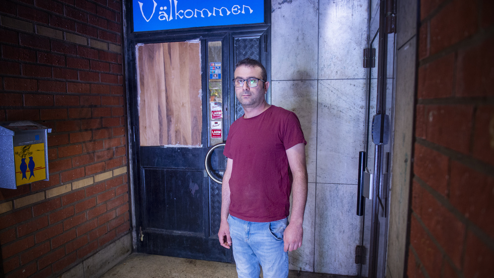 Elias Naem skyndade till sin restaurang på lördagskvällen när polisen ringde. "Jag såg blod på golvet", säger han.