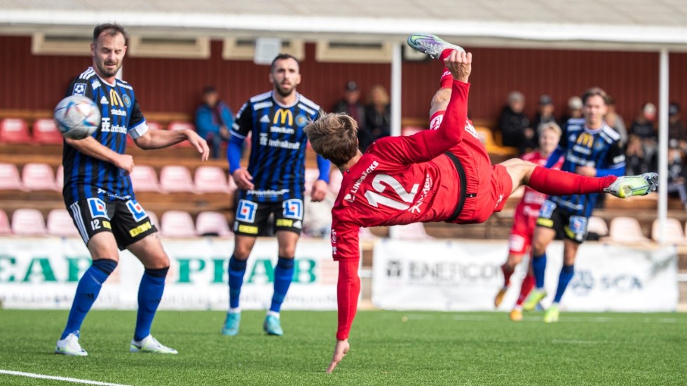 Piteå IF möter IFK Luleå i DM-final ikväll onsdag. Avspark 19.00. Marcus Fahlgren-Hällström (bilden) börjar på bänken.