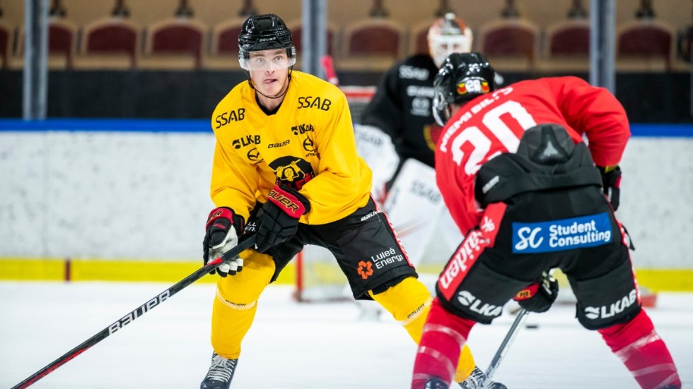 Julius Honka är peppad för CHL-premiär på fredag.