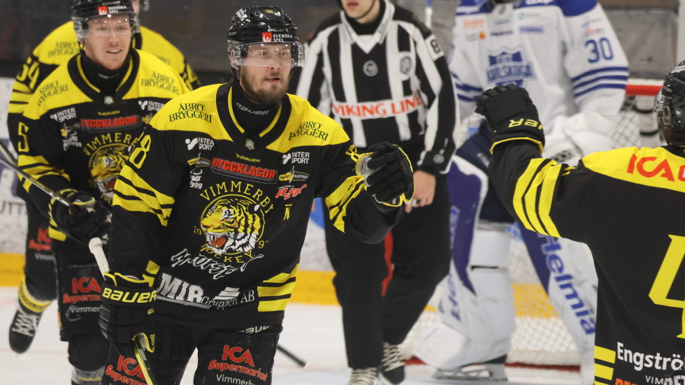 Jesper Kokkonen visade vägen med 1-0 för Vimmerby mot Karlskoga.