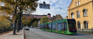 Låt spårvägsbygget dra ut på tiden!