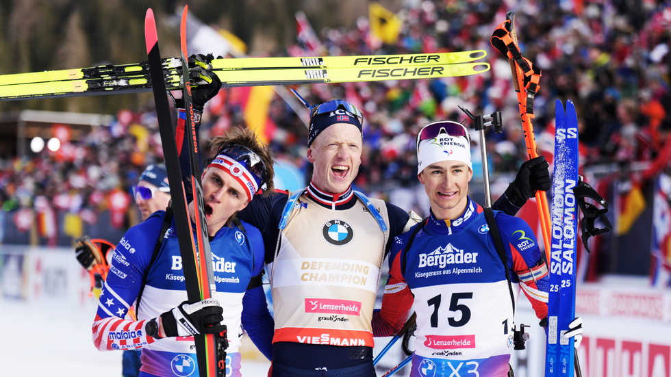 Campbell Wright, Johannes Thingnes Bø och Eric Perrot tog VM-medaljerna i herrarnas jaktstart i Lenzerheide.