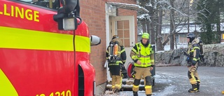 Brand i adventsljusstake orsakade utryckning