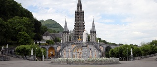 Katolska kyrkan kompenserar övergreppsoffer