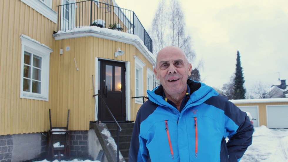 Vi träffar Kjell-Arne Karlsson några dagar innan hans 75-årsdag, just när den första snösmockan lagt sig över Västervik.