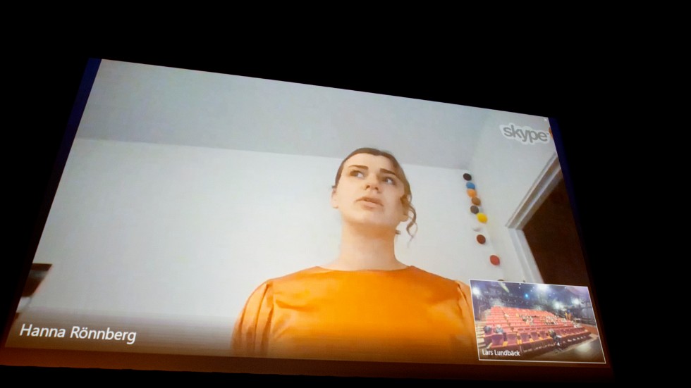 Hanna Rönnberg är meteorolog vid SMHI hon föreläste via videolänk från Göteborg. "Snötäcket kommer minska med 40 procent de kommande 80 åren", säger hon om de kommande klimatförändringarna i Kalix. 
