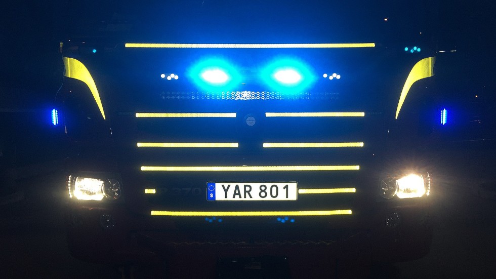 En husvagn i Skänninge brann under natten ner till grunden.