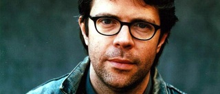 Jonathan Franzen är briljant men disträ i fiktiv självbiografi