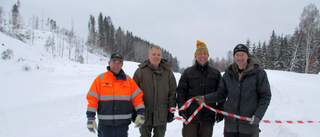 Väg blev firad trots snökaos