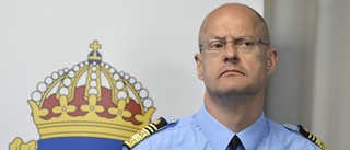 En man för poliserna och människorna därute längst ut