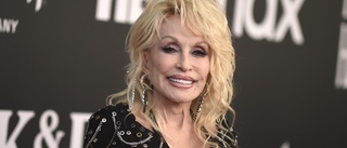 Bezos gåva till Dolly Parton: 100 miljoner dollar · "Wow?! sa du 100 miljoner" utbrast countrystjärnan