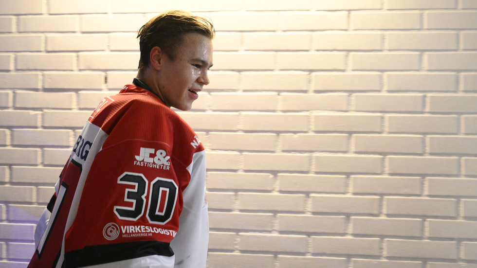 Herman Liv i Örebros SHL-tröja.