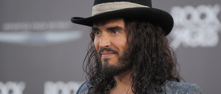 Russell Brand sparkas av agentur