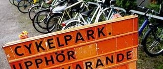 Felparkerade cyklar flyttas