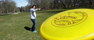 Nu kan man spela frisbeegolf i Eksjö