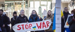 Välbesökt måndagsmöte på Stora torget i Linköping