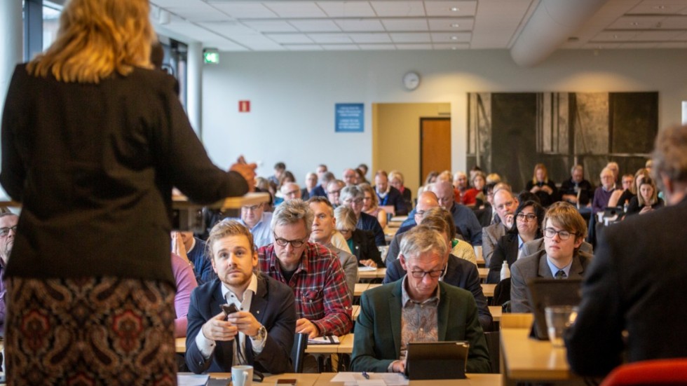 Alla partier, från höger till vänster, har en vision om hur samhället borde se ut. De flesta har också en politik för hur man ska ta sig dit.