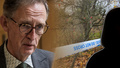 Misstänks ha mördat sin mamma med yxa – när hon låg i sängen