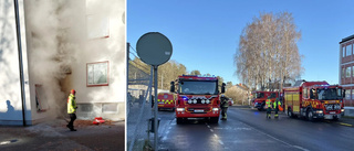 Brand utbröt i källare i flerfamiljshus