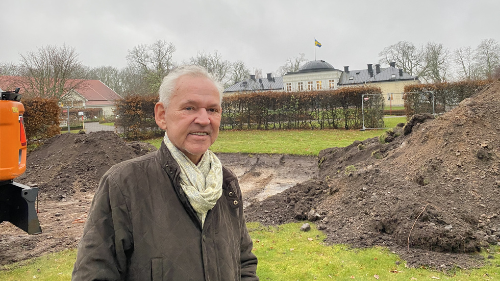 Per Johansson på platsen för en av de nya paviljongerna, som fick bygglov på onsdagen.