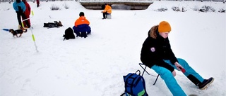 Sex nappade på pimpelfiske